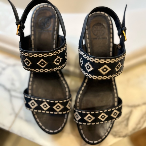 Tory Burch Reena Platform Aztec Wedge Sandals Size 8.5 - Picture 10 of 13